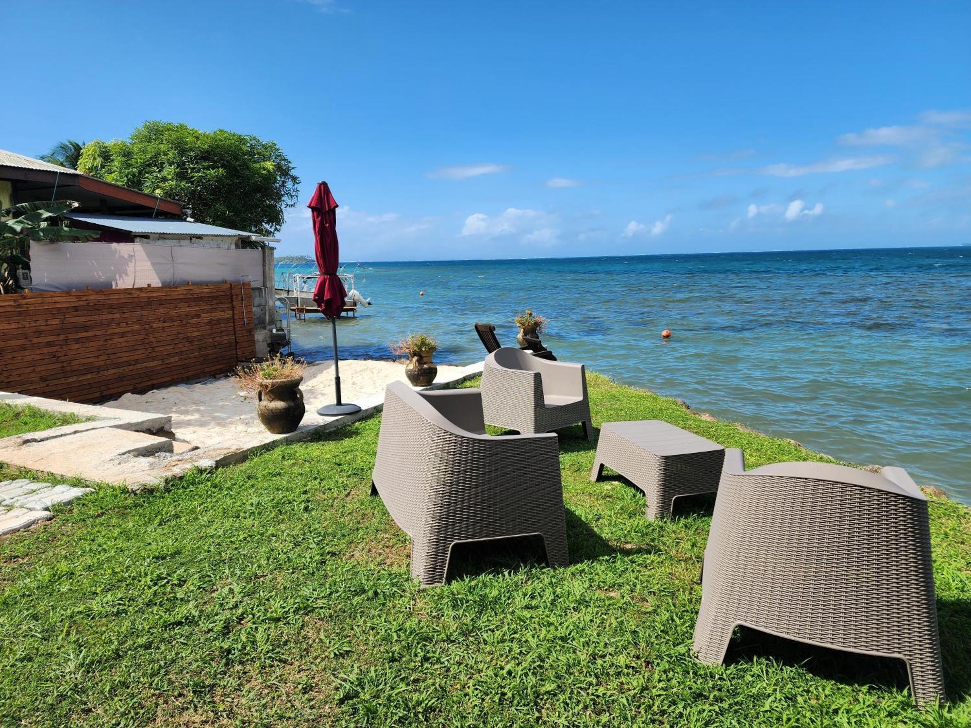 Duplex En Bord De Mer Fare Tahitea Pension Taputapuapea Esterno foto
