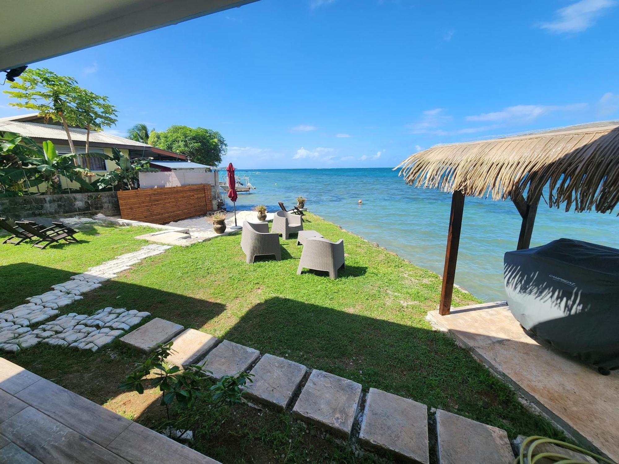 Duplex En Bord De Mer Fare Tahitea Pension Taputapuapea Esterno foto