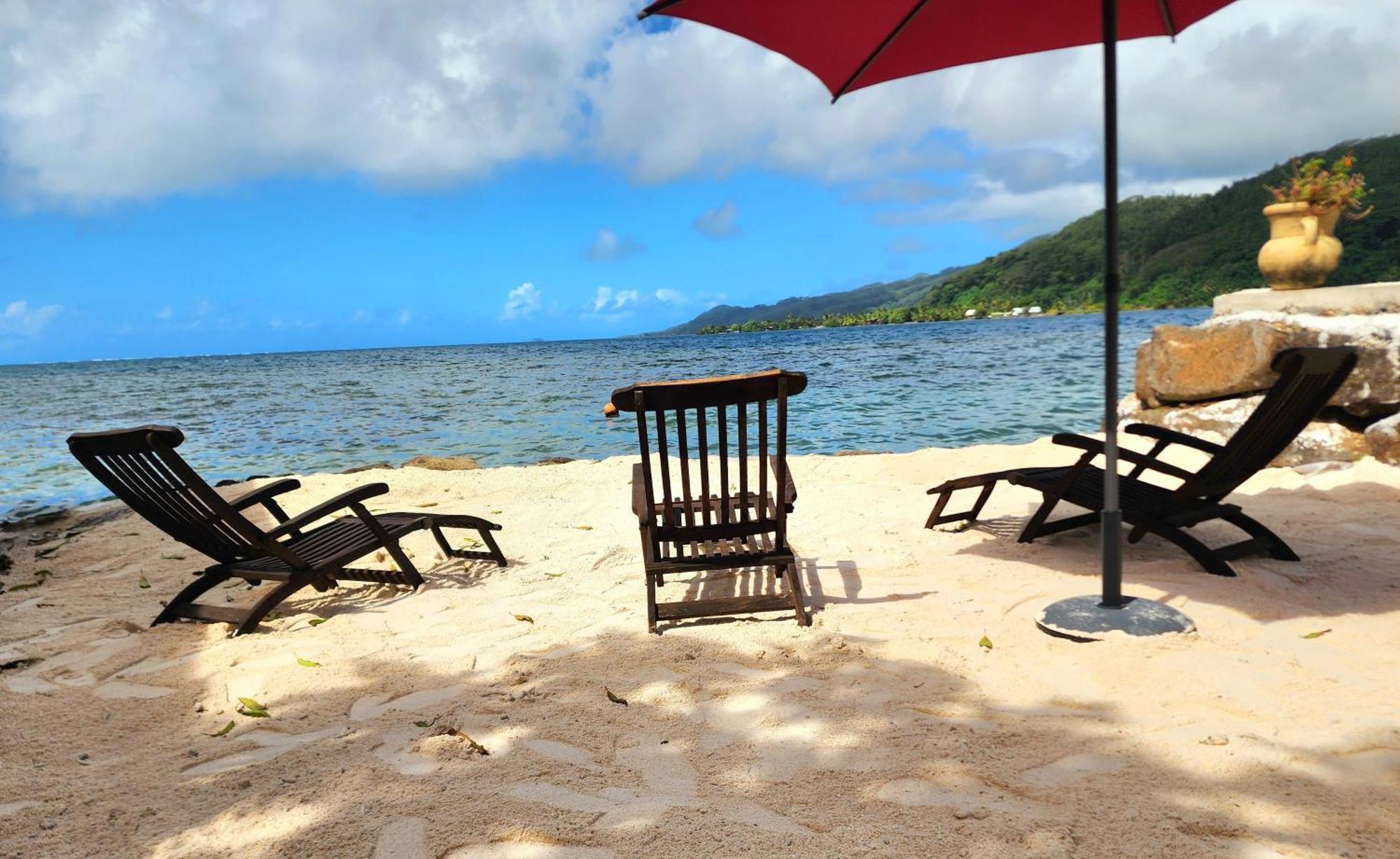 Duplex En Bord De Mer Fare Tahitea Pension Taputapuapea Esterno foto