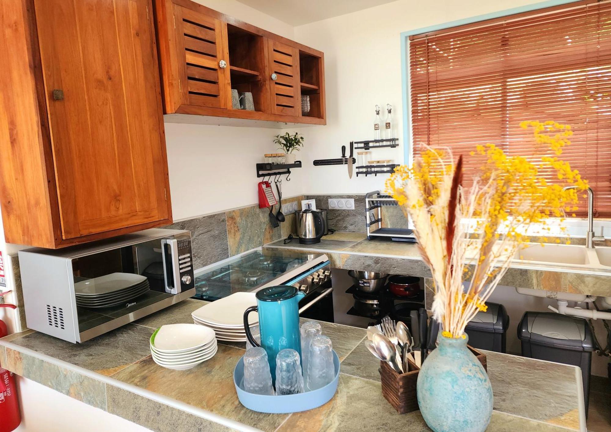 Duplex En Bord De Mer Fare Tahitea Pension Taputapuapea Esterno foto